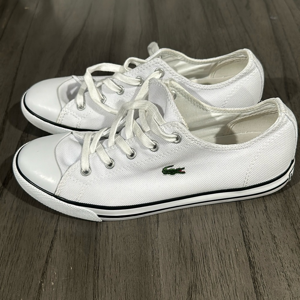Women’s shoes